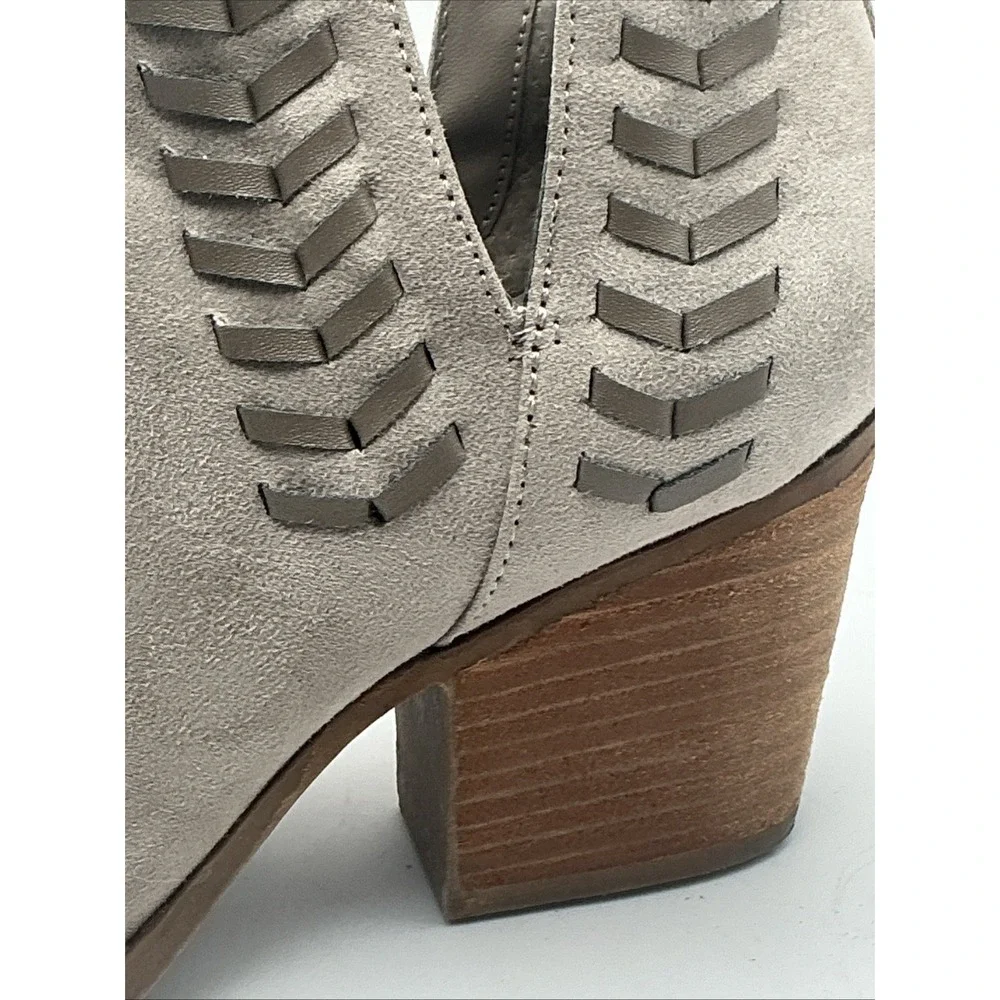 Carlos by Carlos Santana Whitely Ankle Boots 5M Light Doe Faux Suede Whipstitch